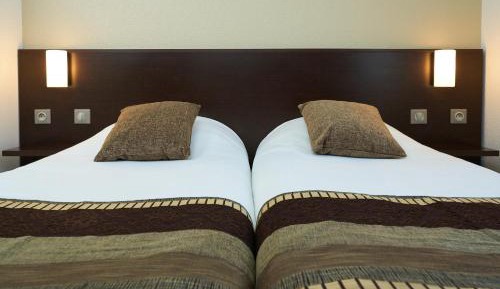 Double Room with 2 Single Beds