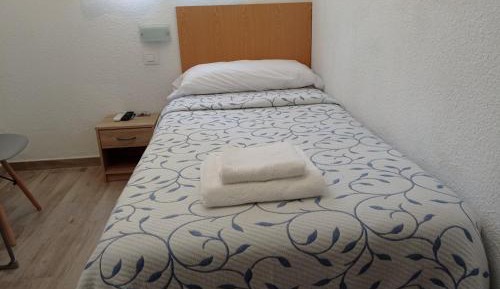 Single Room with Bathroom