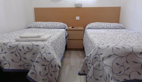 Twin Room with Bathroom