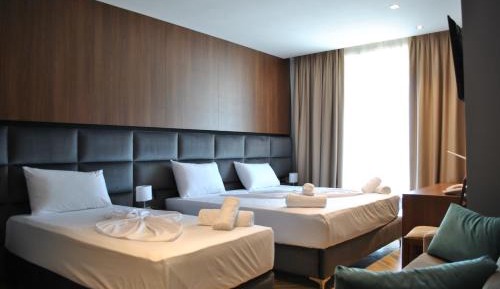 Triple Room with Mountain View