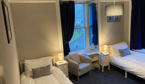 Twin Room with Private Bathroom