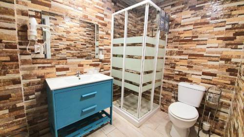 Double Room with Private Bathroom