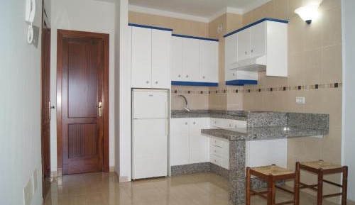  Two-Bedroom Apartment with balcony and sea views No. 6