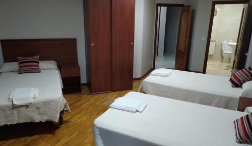 Triple Room with Private Bathroom