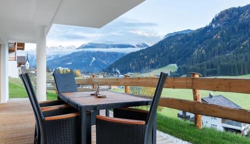 Five-Bedroom Apartment