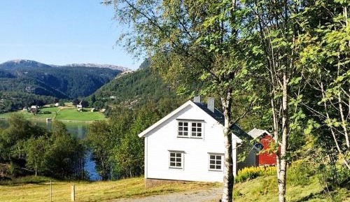 Three-Bedroom Vacation Home 