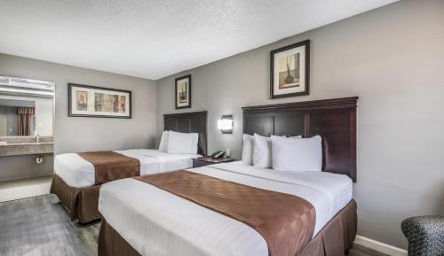 Deluxe Queen Room Non-Smoking