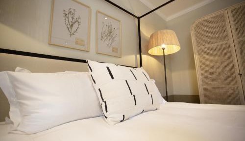 Superior King Room with Bath