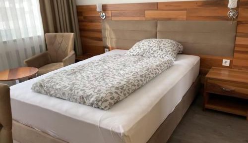 Standard Single Room with Shower