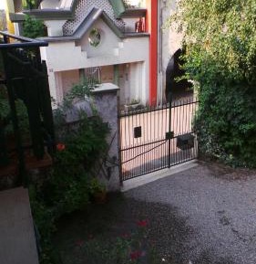 Twin Room with Private Bathroom