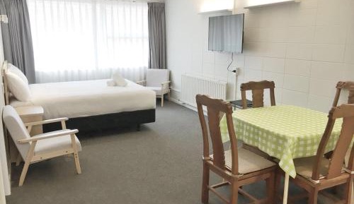 Queen Suite