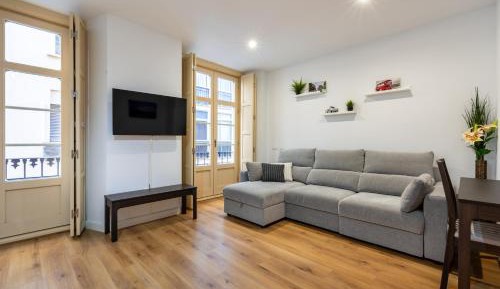 Superior One-Bedroom Apartment with Balcony