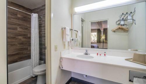 Double Room with Two Double Beds - Smoking