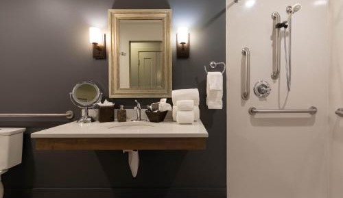 Queen Room with Two Queen Beds - Accessible (If you do not require ADA kindly consider another room if available)