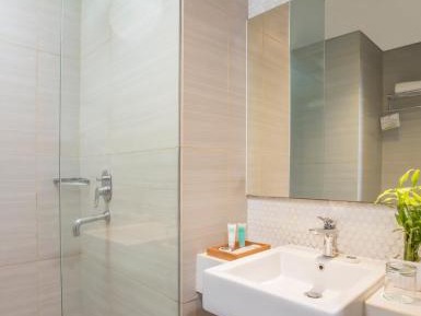 Deluxe Corner Twin Room