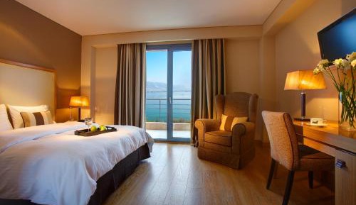 Deluxe Double Room with Lake View