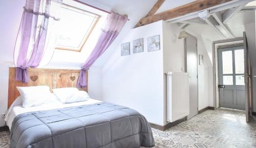 Family Room with Garden View