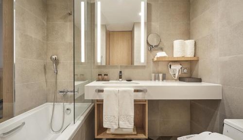 Standard Double Room with Bathtub