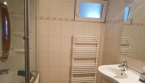 Quadruple Room with Shared Bathroom