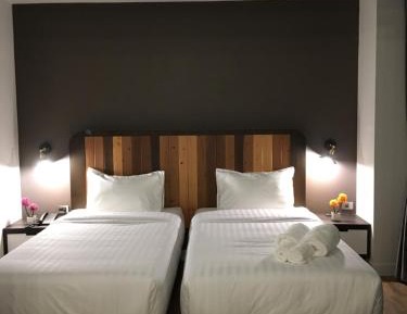 Standard Twin Room