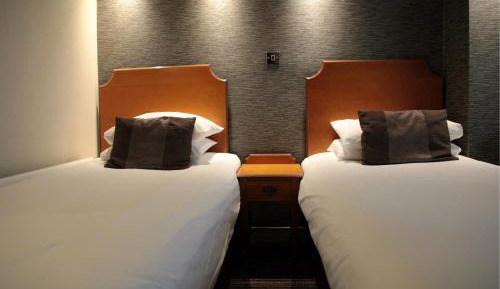 Classic Twin Room