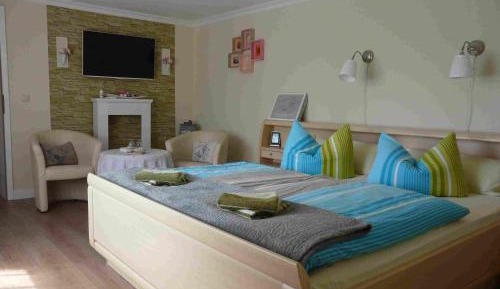 Double Room with Private Bathroom