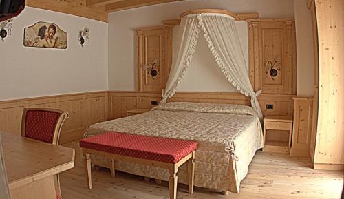 Superior Double or Twin Room with Terrace