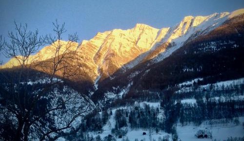 Double Room with Mountain View