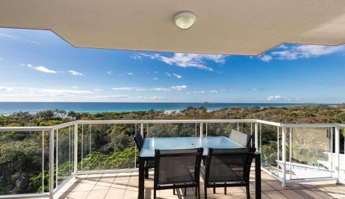 Three-Bedroom Apartment with Ocean View
