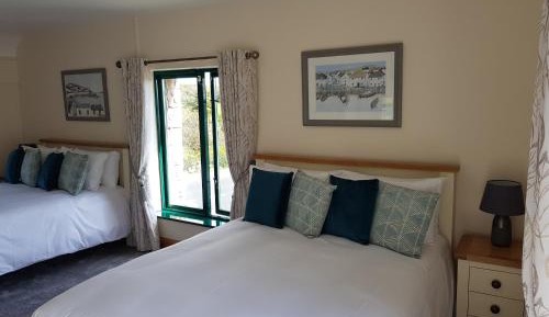 Family Room with Sea View