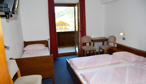 Comfort Triple Room with Shower