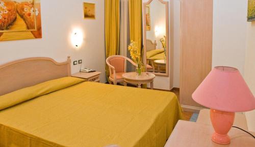 Double or Twin Room with Private Bathroom