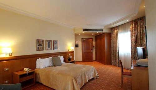 Deluxe Double or Twin Room with City View