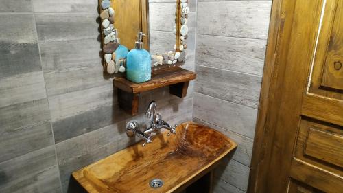 Single Room with Mountain View