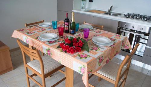 Two-Bedroom Apartment with Lake View