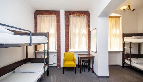 Bed in 4-Bed Mixed Dormitory Room with Bathroom