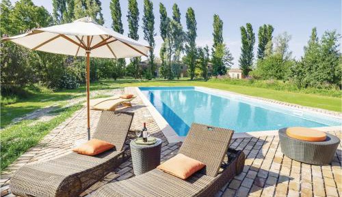 Two-Bedroom Holiday Home