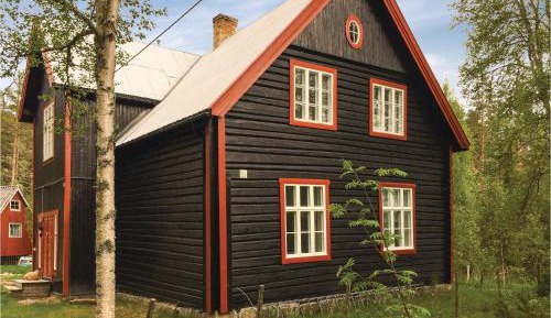 Five-Bedroom Holiday Home