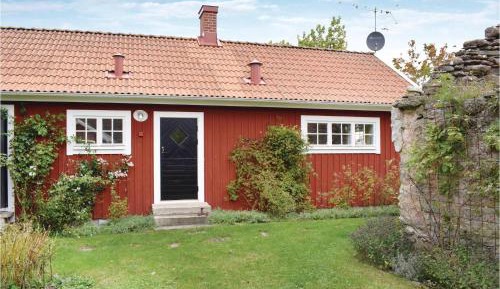 One-Bedroom Holiday Home