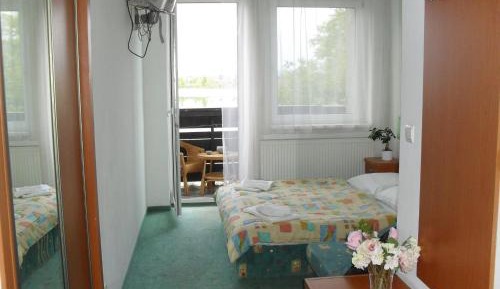Triple Room with Lake View