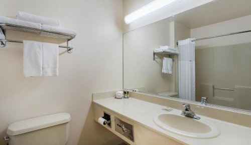 King Room - Disability Access - Non-Smoking