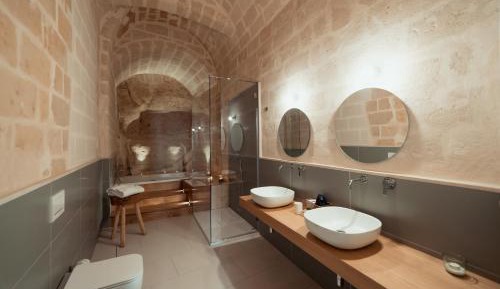 Double Room with Spa Bath