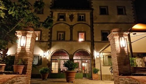 Apartment with Garden View