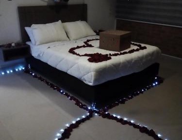 Queen Room with Spa Bath