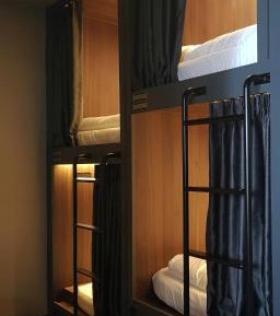 1 Single Pod in 6 to 7 Pods Female Room