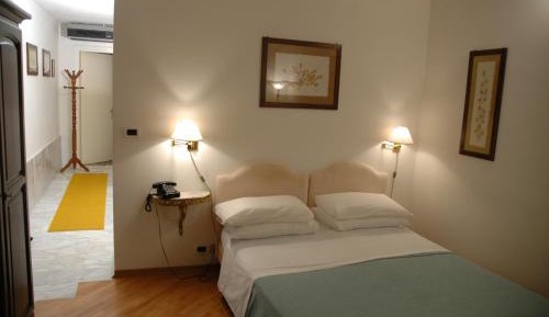 Triple Room with Bathroom