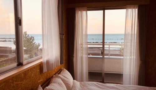 Standard Twin Room with Sea View