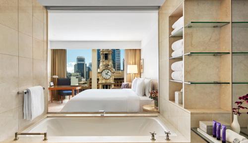 Tower Premium King Room - High Floor