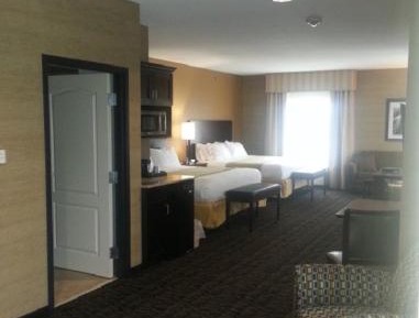 Executive King Suite - Non-Smoking