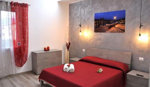 Deluxe Double Room (2 Adults + 1 Child)